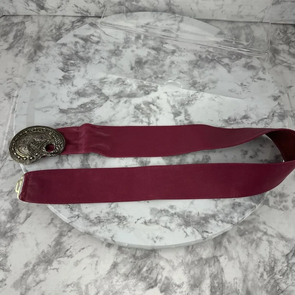 Vintage Women Adjustable Wide Leather Belt With Brass Paisley Clip Buckle Size M